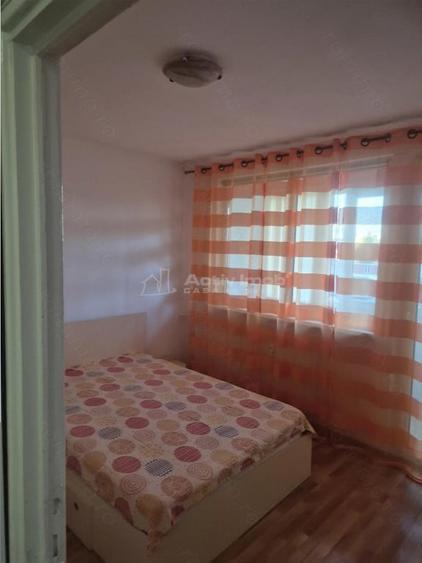 Apartament cu 2 camere decomandat în Cantemir