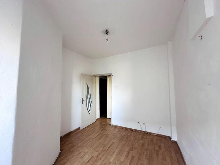 Garsonieră decomandată în Armeneasca