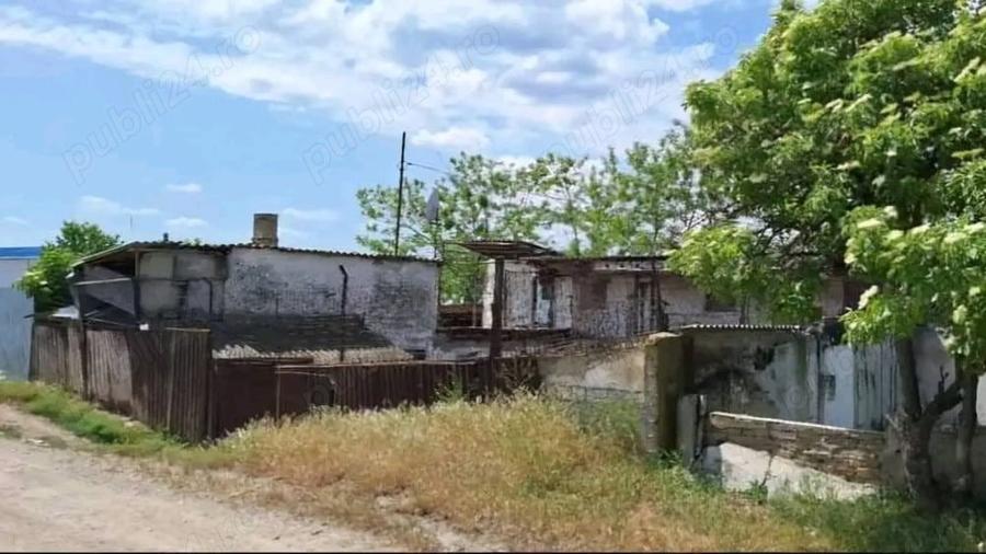 Teren de 222 mp, în Central