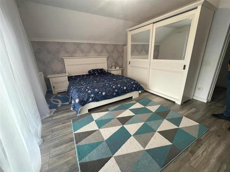 Casă cu 4 camere cu Teren 390 Mp în Oșorhei