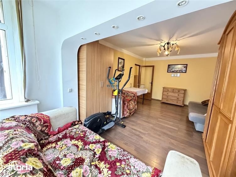 Apartament cu 2 camere decomandat în Valea Cetății