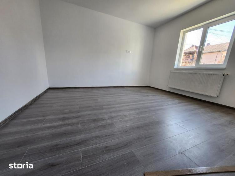 Spațiu comercial, de 242 mp, în Central