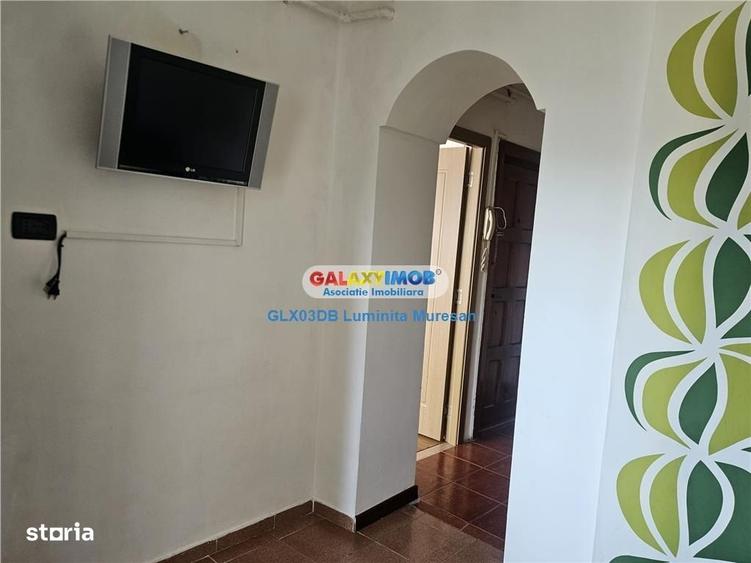 Apartament cu 2 camere decomandat în Micro 12