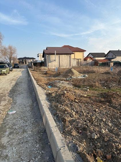 Teren de 600 mp, în Aeroport