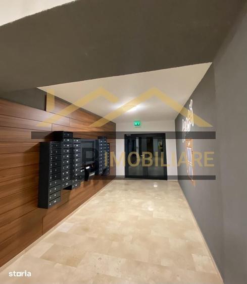 Apartament cu 3 camere semidecomandat în Libertății