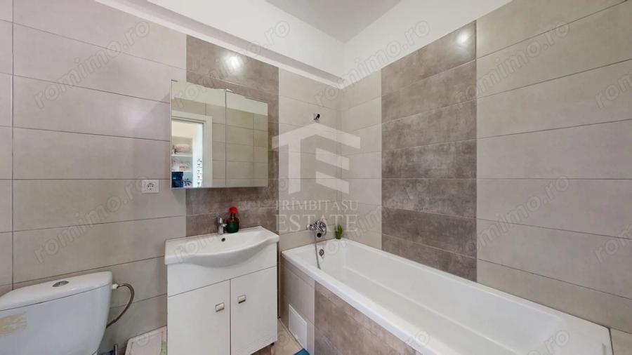 Apartament cu 2 camere decomandat în Politehnica
