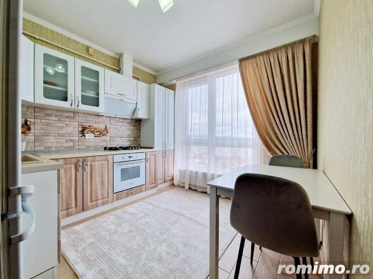 Garsonieră decomandată în Central