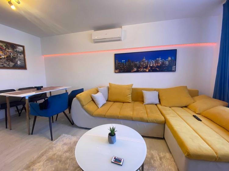 Apartament cu 2 camere semidecomandat în Micro 8