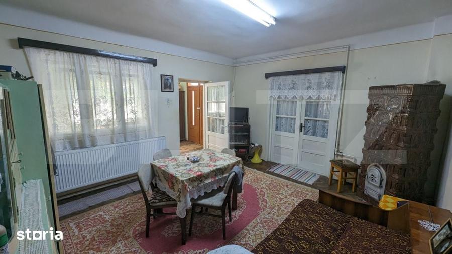 Casă cu 2 camere cu Teren 1100 Mp în Central