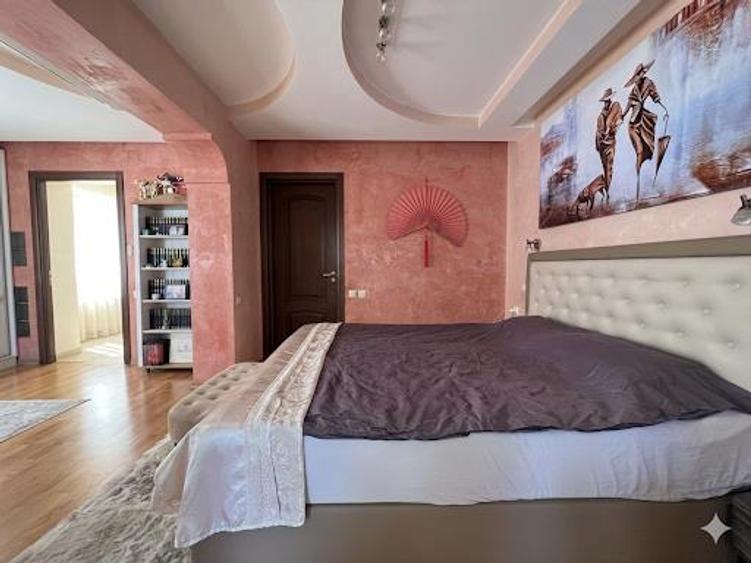 Apartament cu 4 camere decomandat, mobilat în Aeroport