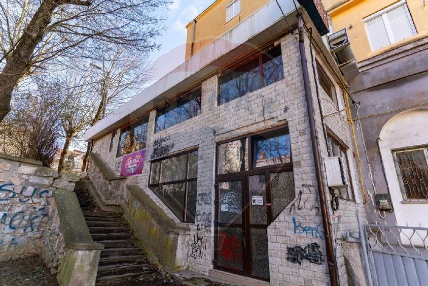 Spațiu comercial, de 150 mp, în Est