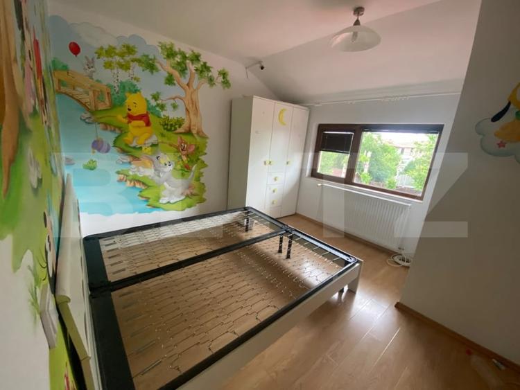Casă individuală cu 4 camere cu Canalizare în Dumbrăvița