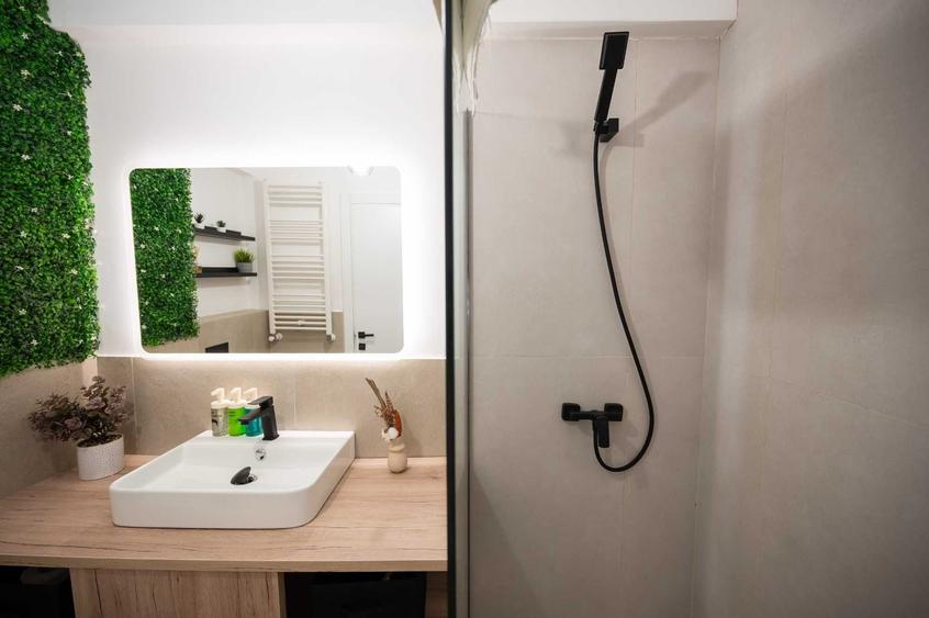 Apartament cu 2 camere semidecomandat în Nord