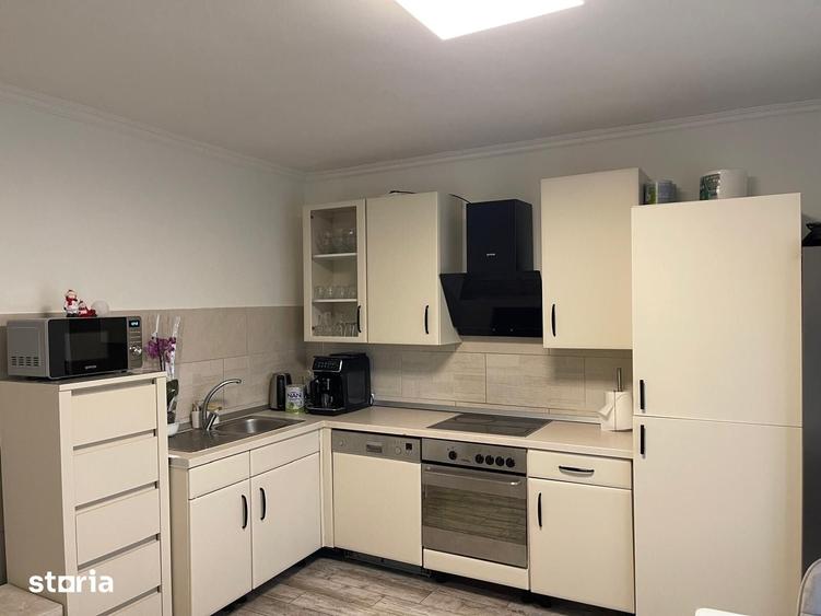 Apartament cu 5 camere în Blașcovici