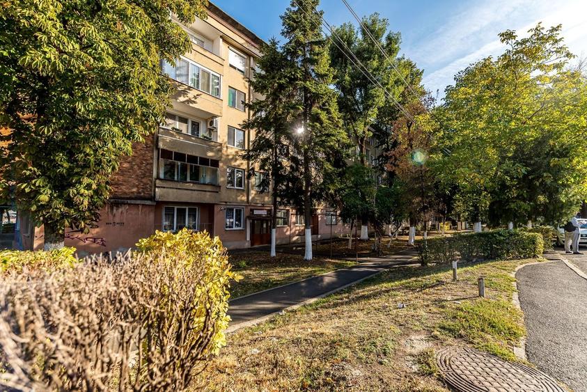 Apartament cu 2 camere semidecomandat, mobilat în Podgoria