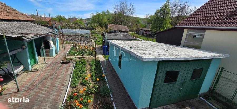 Casă cu 4 camere în Viilor