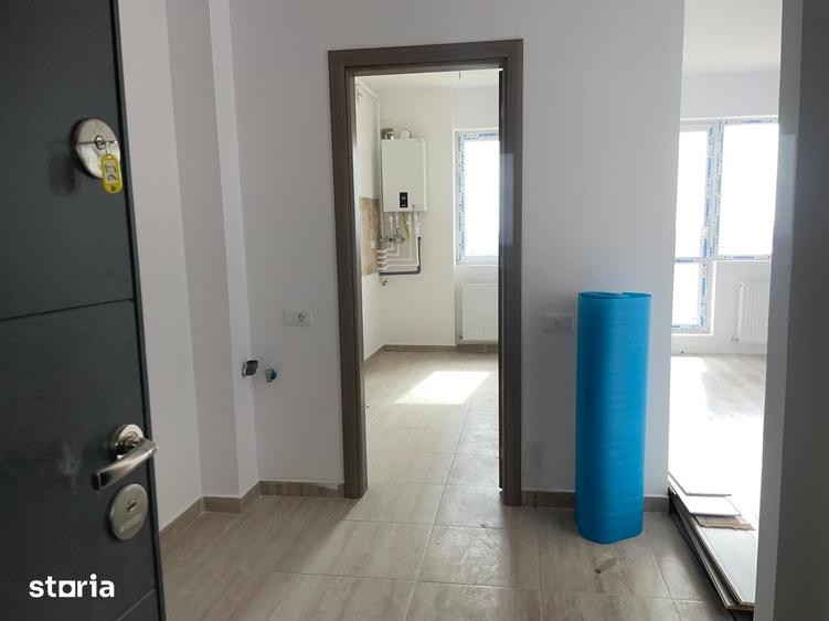 Garsonieră decomandată în Apărătorii Patriei
