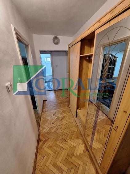 Apartament cu 2 camere decomandat, mobilat în Bucovina