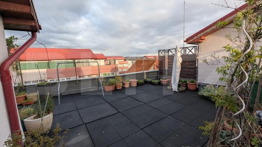 PENTHOUSE DE VÂNZARE – 2 NIVELE, 64 MP TERASĂ, MOBILAT ȘI UTILAT - 1