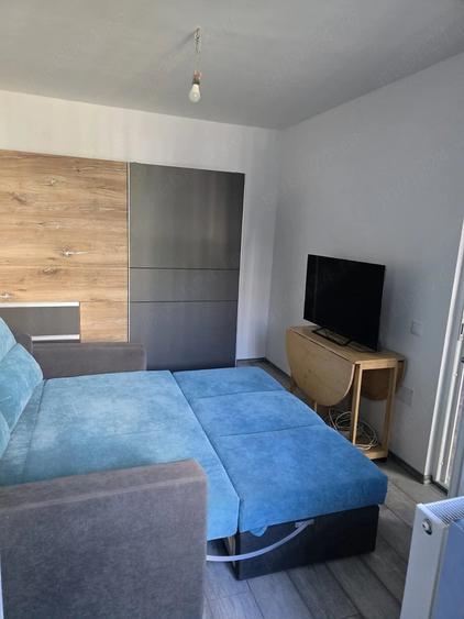 Apartament cu 2 camere semidecomandat în Rogerius