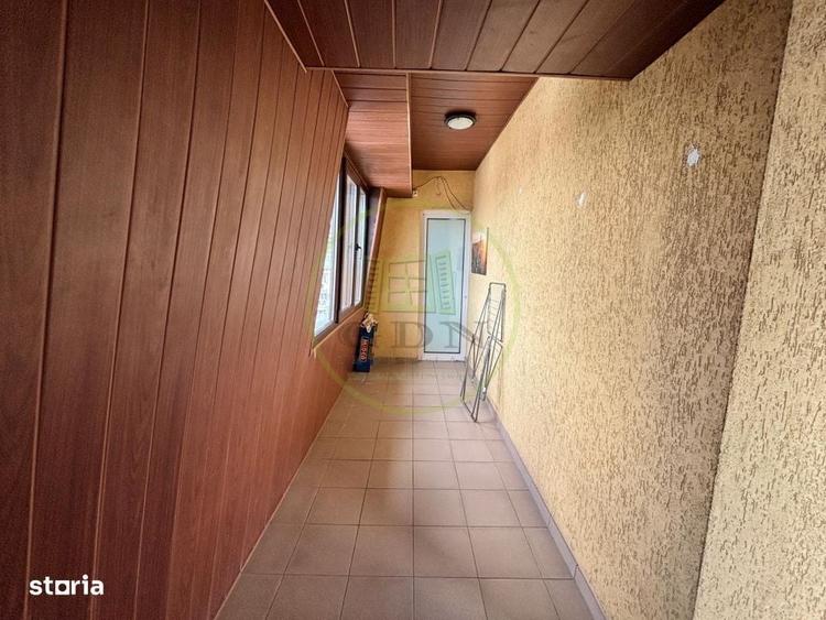 Apartament cu 2 camere semidecomandat, mobilat în Central