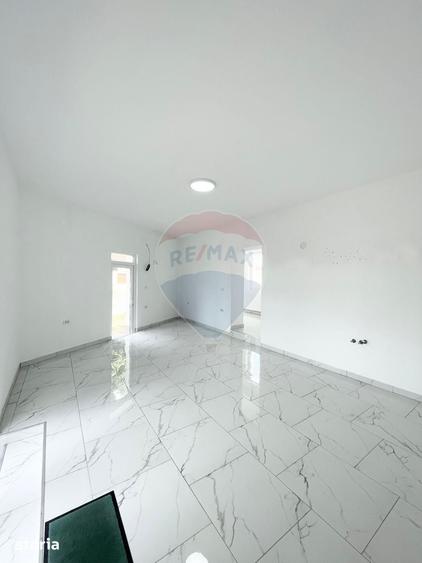 Spa?iu comercial stradal de inchiriat - 4