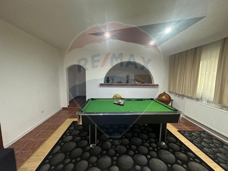 Casă individuală cu 6 camere cu Teren 1200 Mp în Afumați