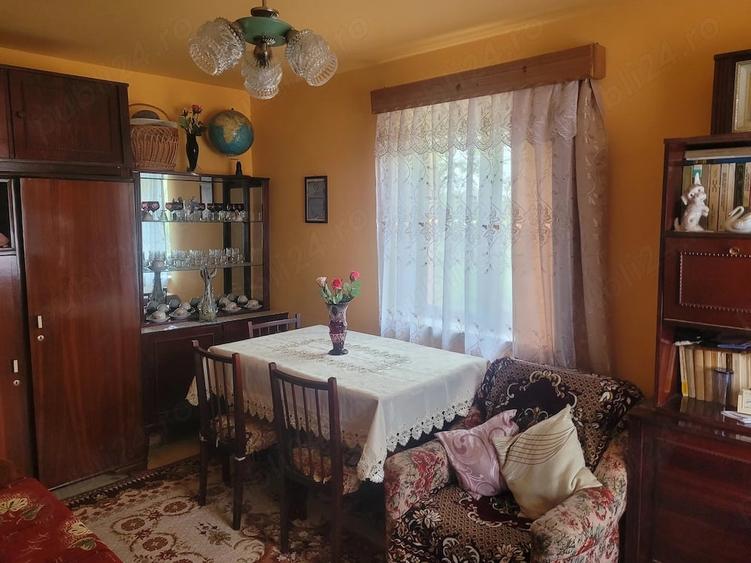 Casă cu Teren 1350 Mp în Gutinaș