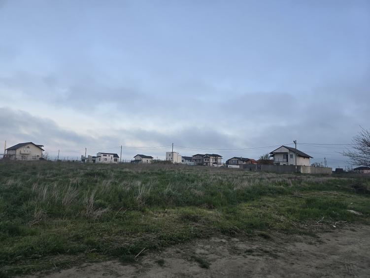 Teren Construcții intravilan de 500 mp, în Tuzla