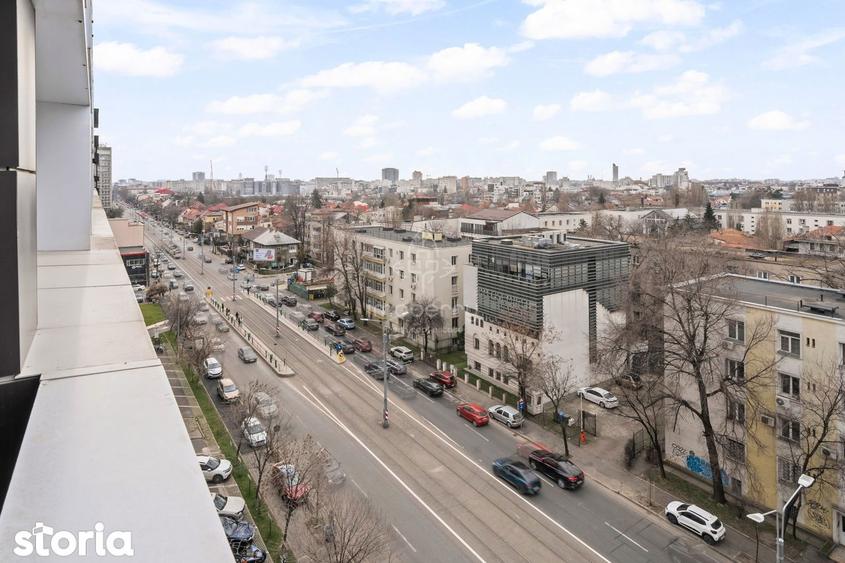 Apartament cu 2 camere semidecomandat, mobilat în Tei