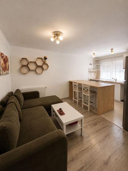 Apartament cu 2 camere decomandat în Central