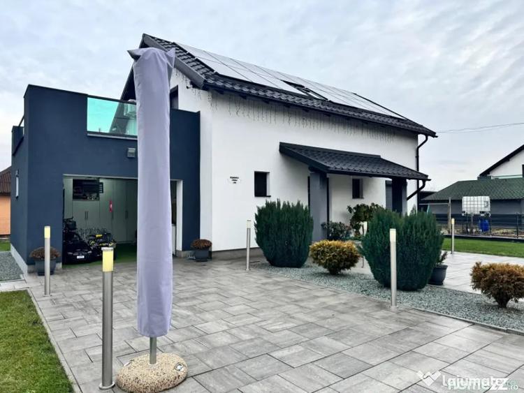 Casă cu 7 camere cu Teren 900 Mp în Hideaga