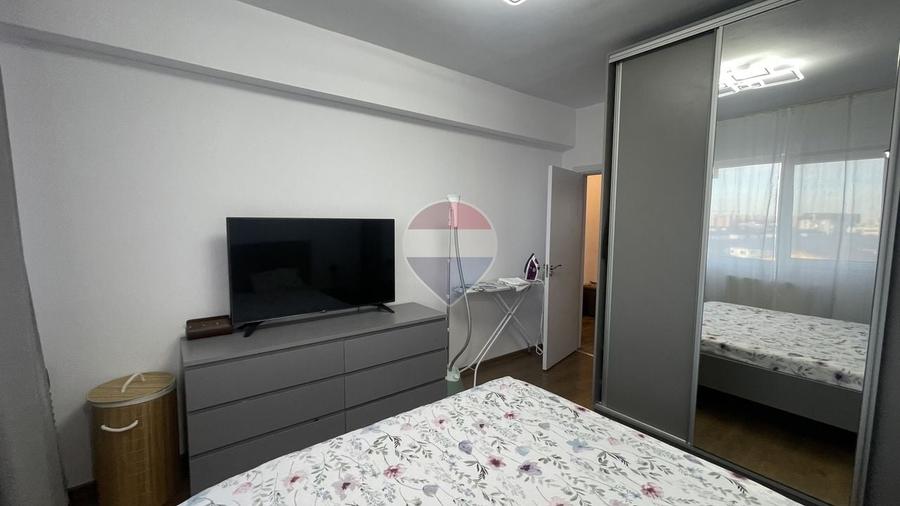 Apartament cu 2 camere decomandat, mobilat în Titan