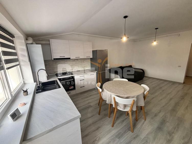 Apartament cu 2 camere decomandat în Cetatea