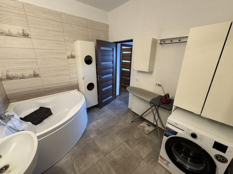 Casa cu 7 camere de vanzare in zona *Regie-Belvedere* - 30