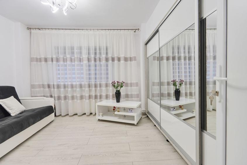 Garsonieră decomandată în Prundu