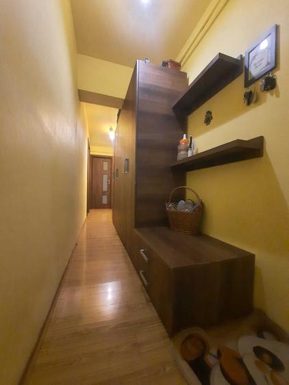 Apartament cu 2 camere decomandat în Sârbi