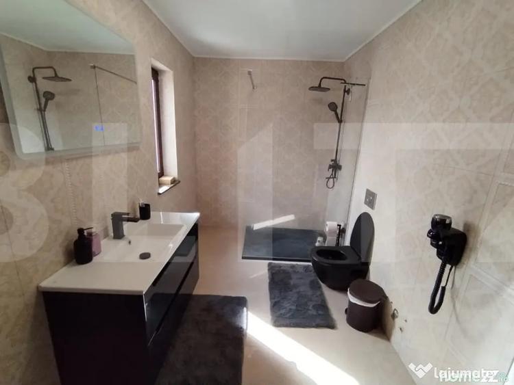 Casă cu 3 camere cu Teren 2300 Mp în Central