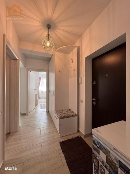 Apartament cu 3 camere decomandat în 13 Decembrie