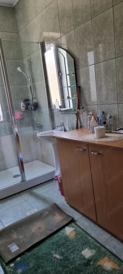 Casă cu 5 camere cu Teren 650 Mp în Central