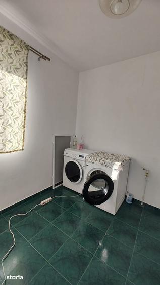 Casă cu 3 camere cu Teren 497 Mp în Central