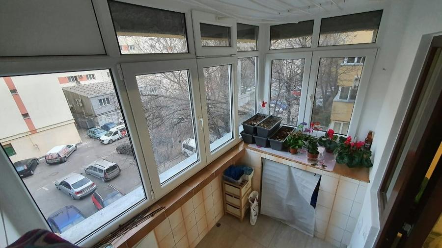 Apartament cu 3 camere decomandat în Pantelimon