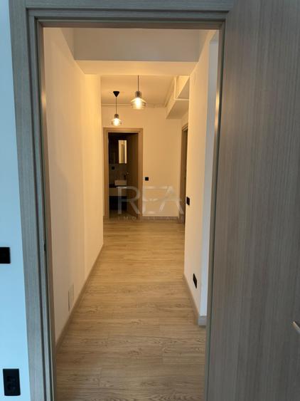Apartament cu 3 camere decomandat, mobilat în Vitan