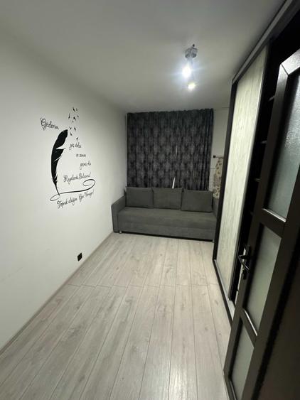 Apartament cu 4 camere decomandat în Central