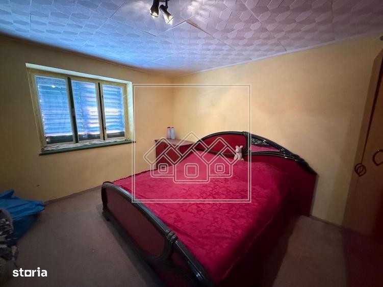 Casa 3 camere in Slimnic - Curte 460 mp, pivnita si pod - 5