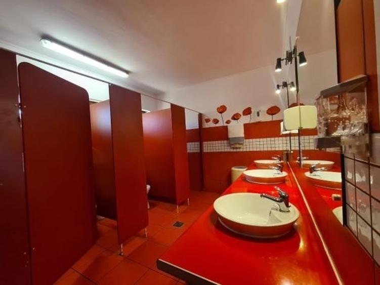 Spațiu comercial, de 100 mp, în Central