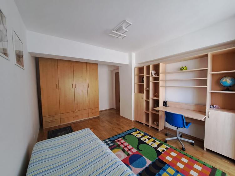 Apartament cu 2 camere decomandat în Mogoșoaia