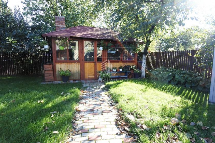 Duplex cu 11 camere cu Canalizare în Tache