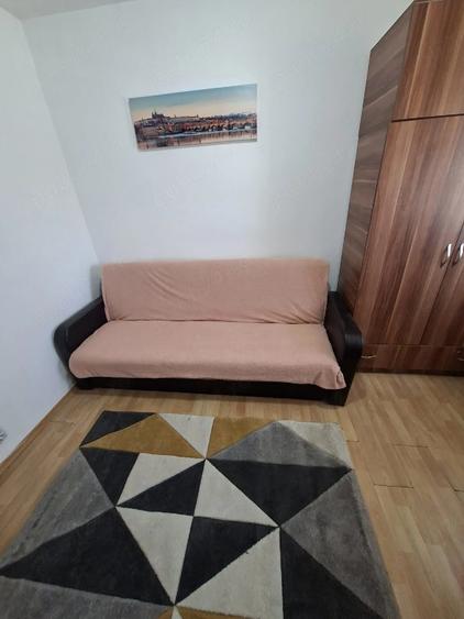 Garsonieră decomandată în Central