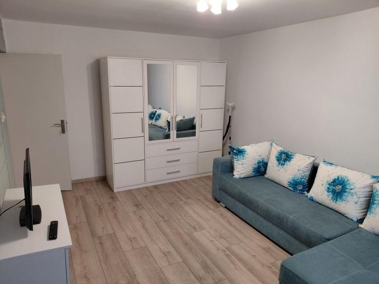 Apartament cu 2 camere decomandat în Cetate